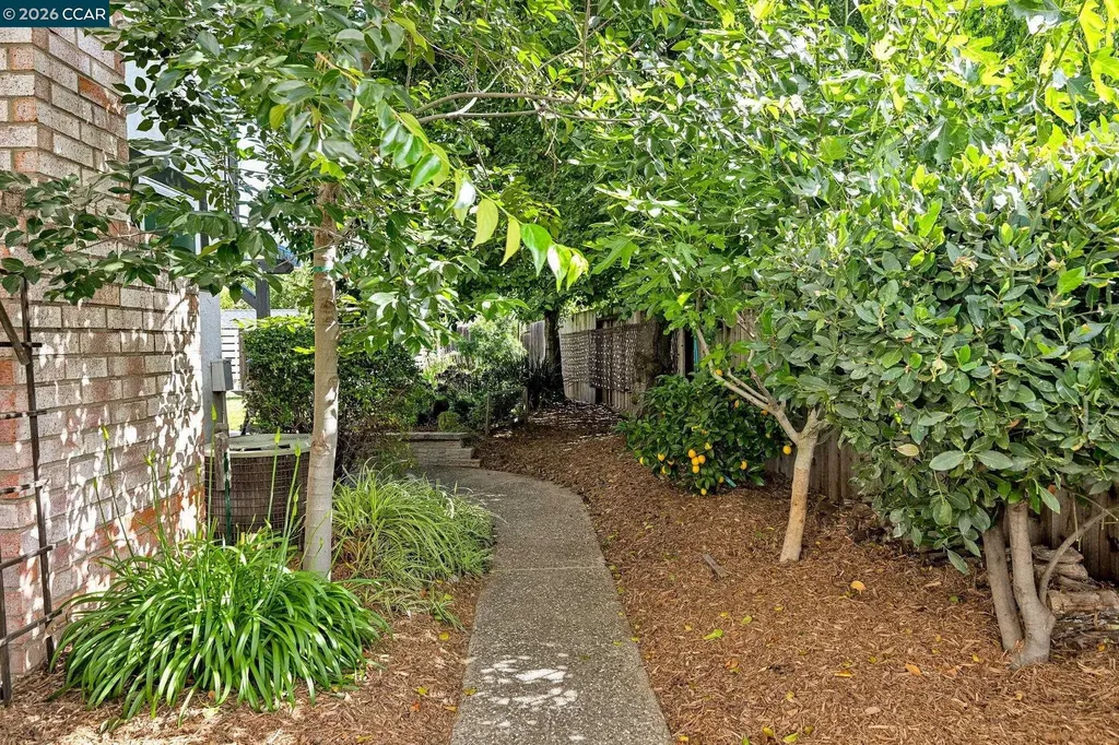 151 Blue Canyon Way Martinez CA 94553