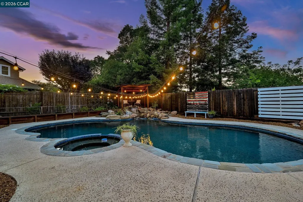 151 Blue Canyon Way Martinez CA 94553