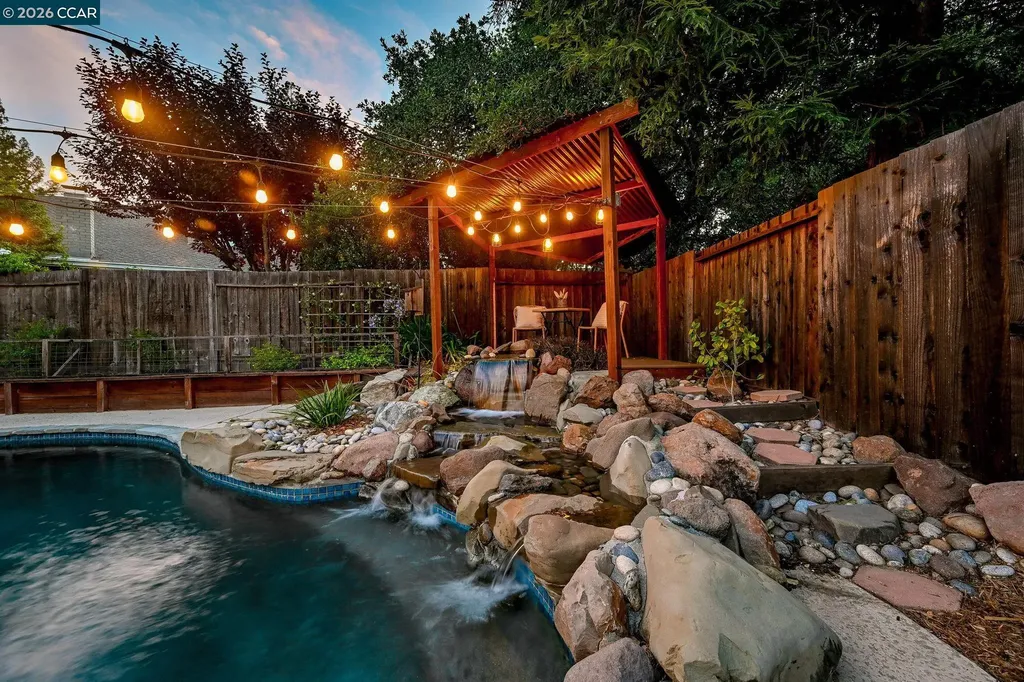 151 Blue Canyon Way Martinez CA 94553