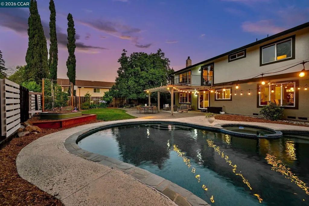 151 Blue Canyon Way Martinez CA 94553