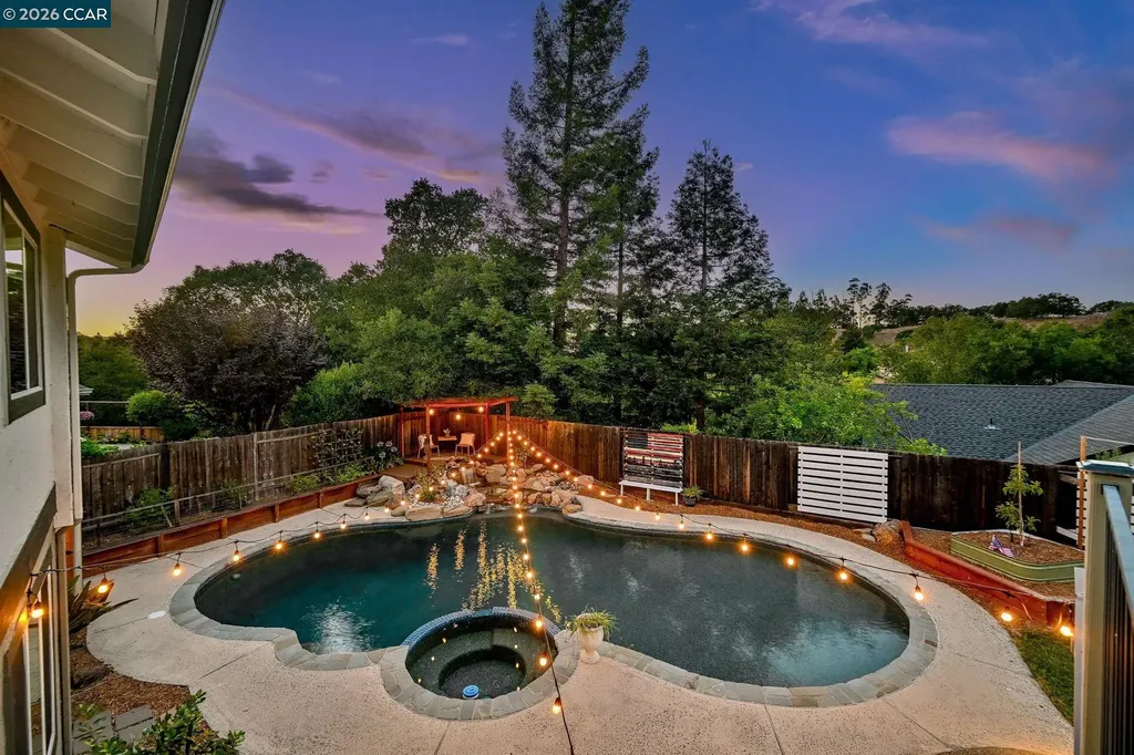 151 Blue Canyon Way Martinez CA 94553