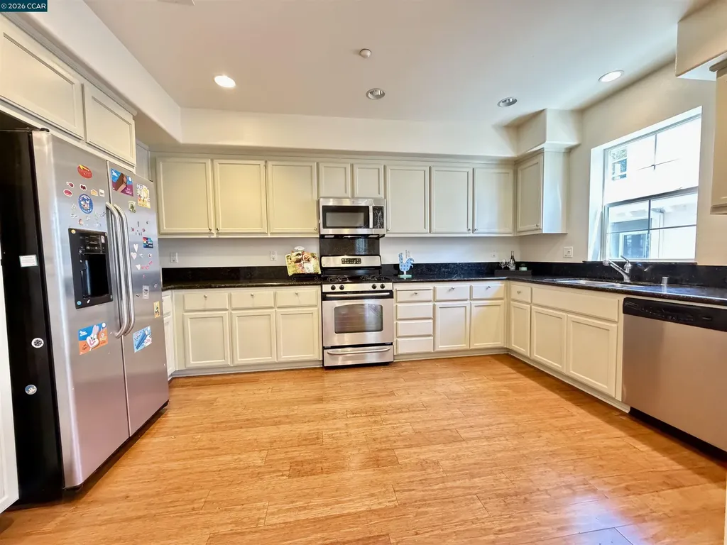 1810 Northshore Drive Richmond CA 94804