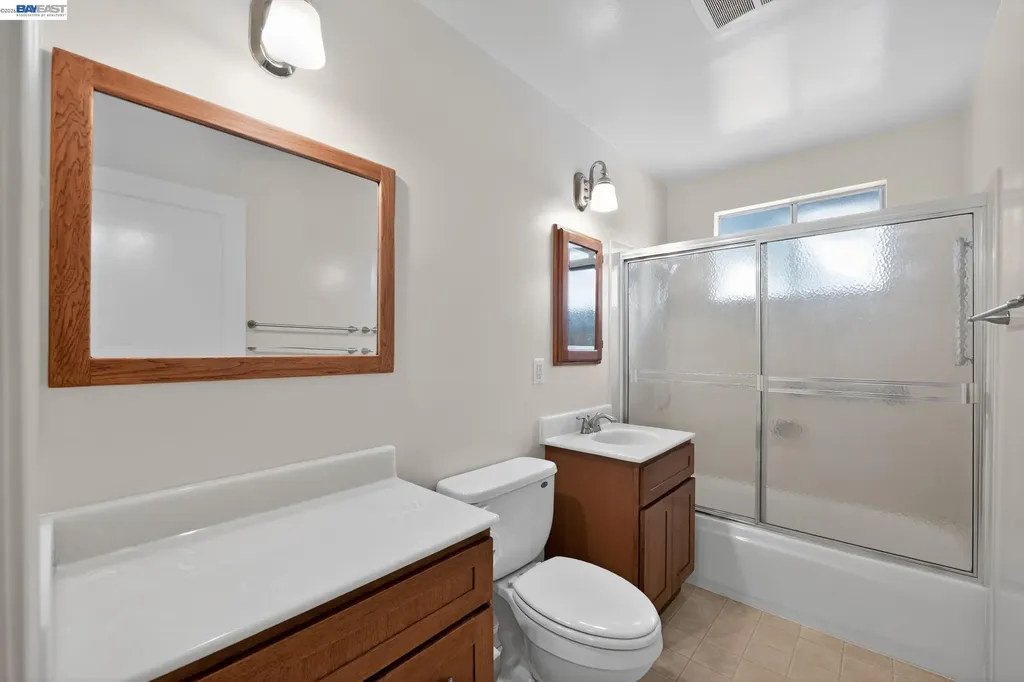14562 Juniper Street San Leandro CA 94579
