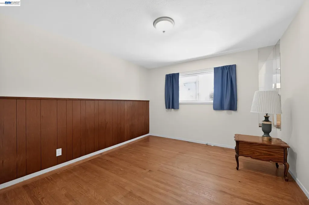 14562 Juniper Street San Leandro CA 94579