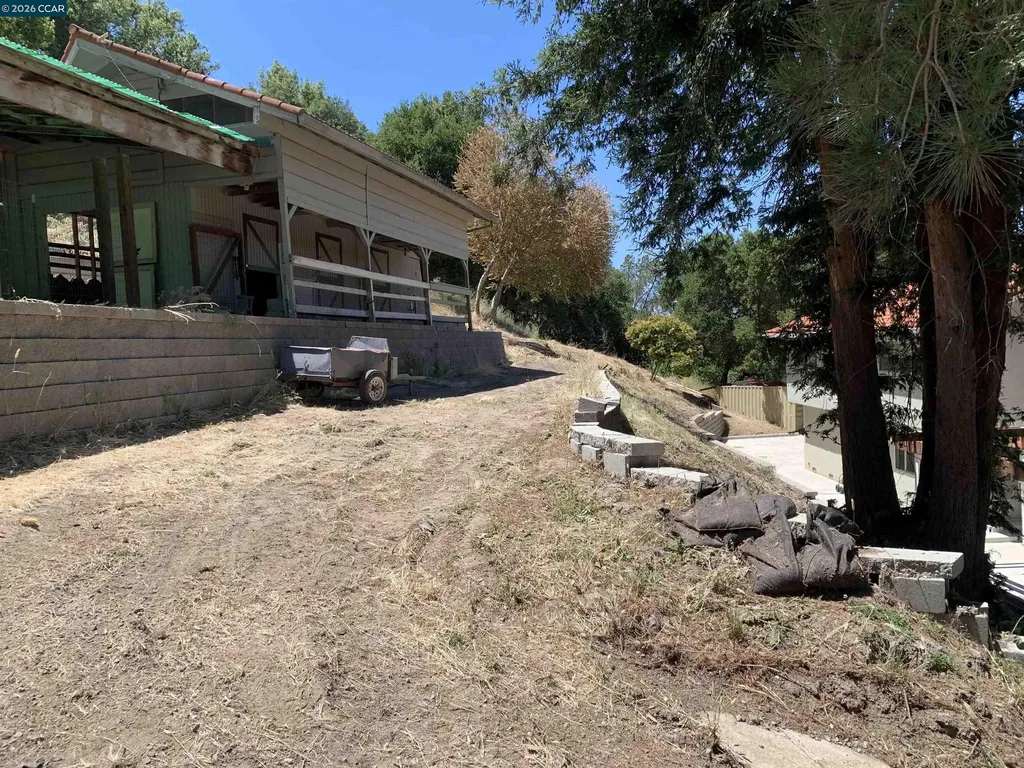 486 Butterfield Place Moraga CA 94556