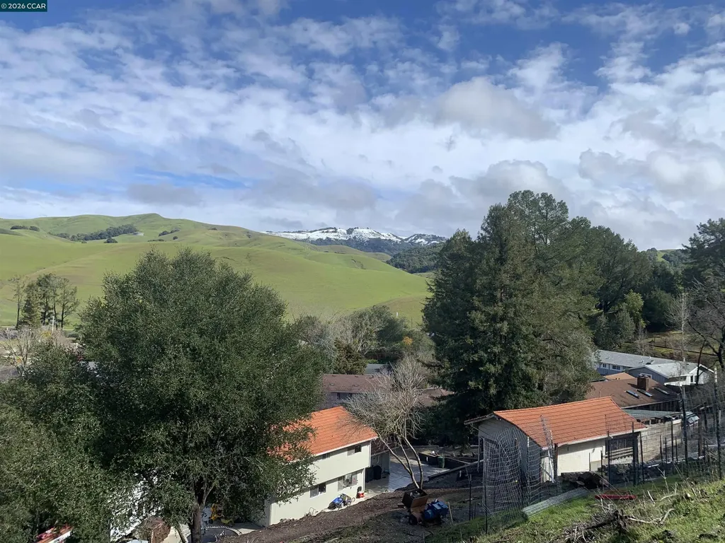 486 Butterfield Place Moraga CA 94556