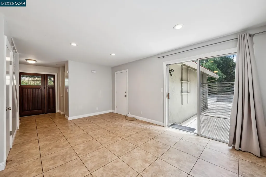 486 Butterfield Place Moraga CA 94556