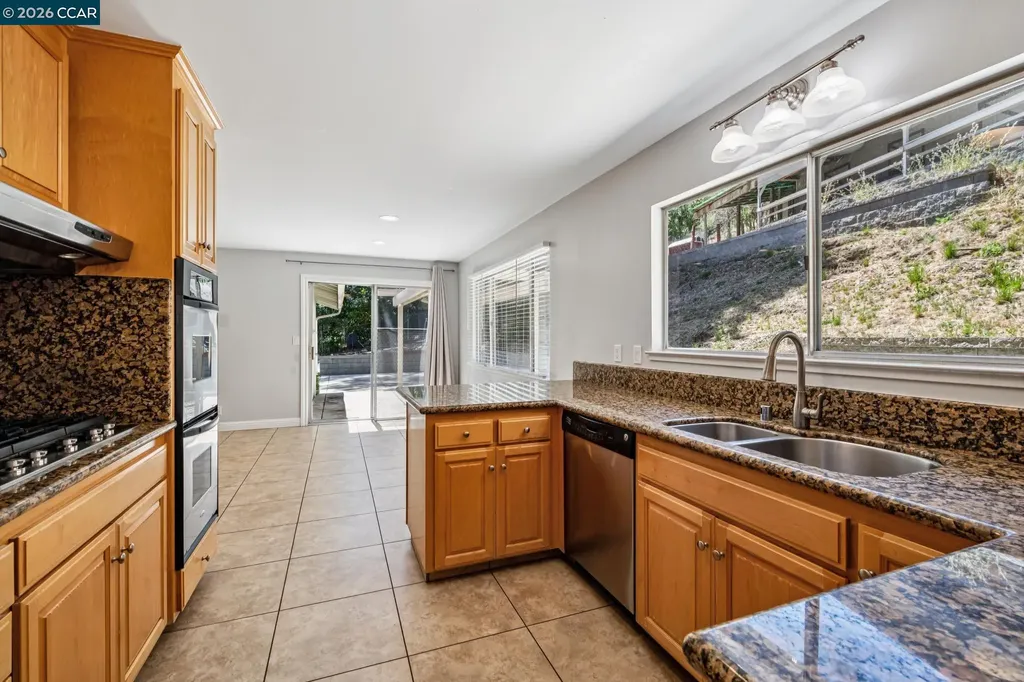 486 Butterfield Place Moraga CA 94556