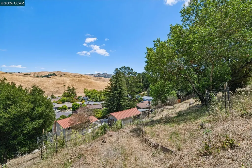 486 Butterfield Place Moraga CA 94556
