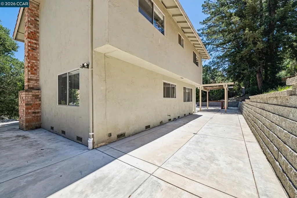 486 Butterfield Place Moraga CA 94556