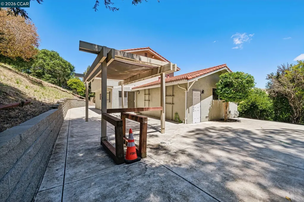 486 Butterfield Place Moraga CA 94556