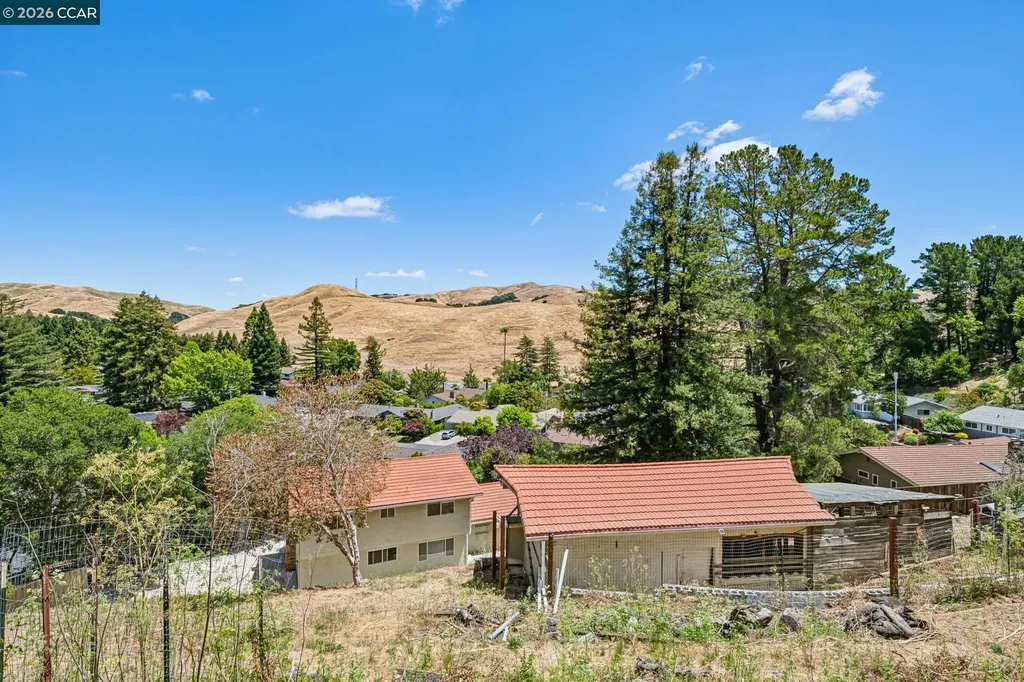 486 Butterfield Place Moraga CA 94556