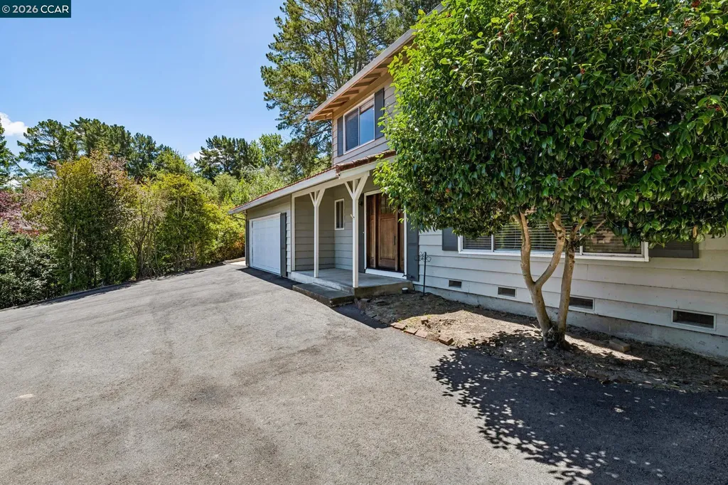 486 Butterfield Place Moraga CA 94556