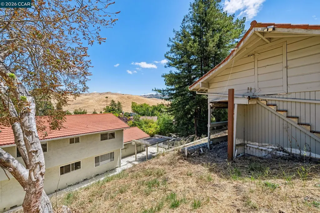 486 Butterfield Place Moraga CA 94556