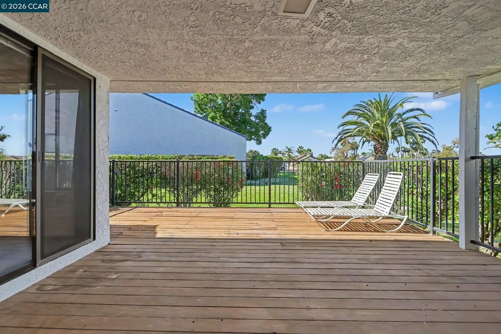 5762 Cutter Loop Discovery Bay CA 94505