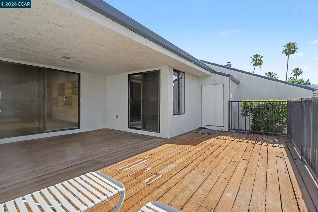 5762 Cutter Loop Discovery Bay CA 94505