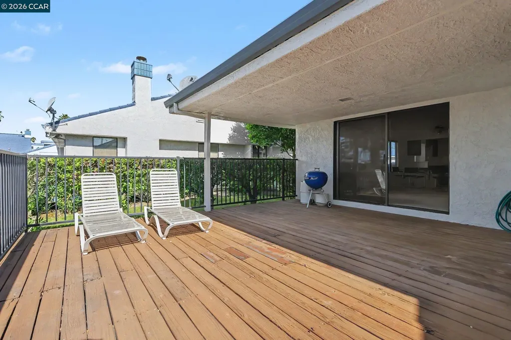 5762 Cutter Loop Discovery Bay CA 94505