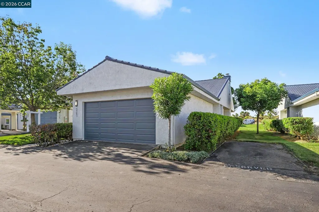 5762 Cutter Loop Discovery Bay CA 94505
