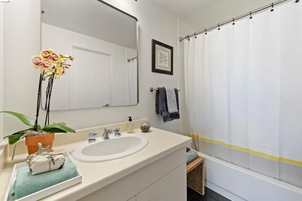 6363 Christie Avenue Emeryville CA 94608
