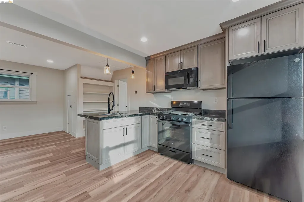 2804 Adeline Street Oakland CA 94608