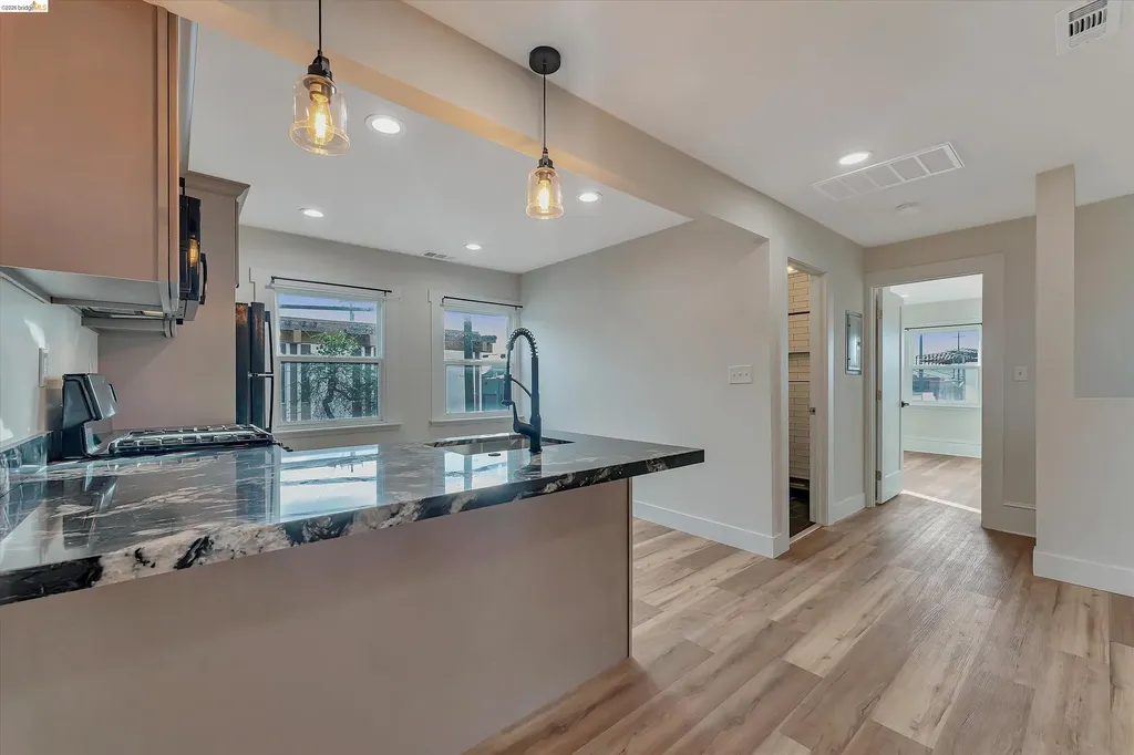 2804 Adeline Street Oakland CA 94608