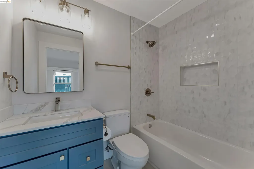 2804 Adeline Street Oakland CA 94608