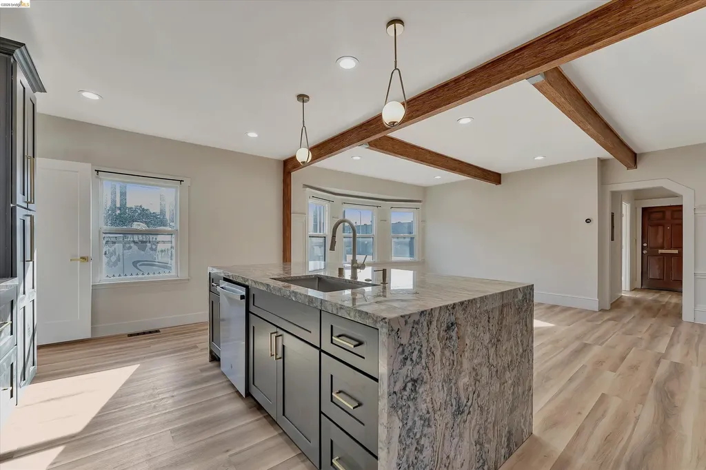 2804 Adeline Street Oakland CA 94608