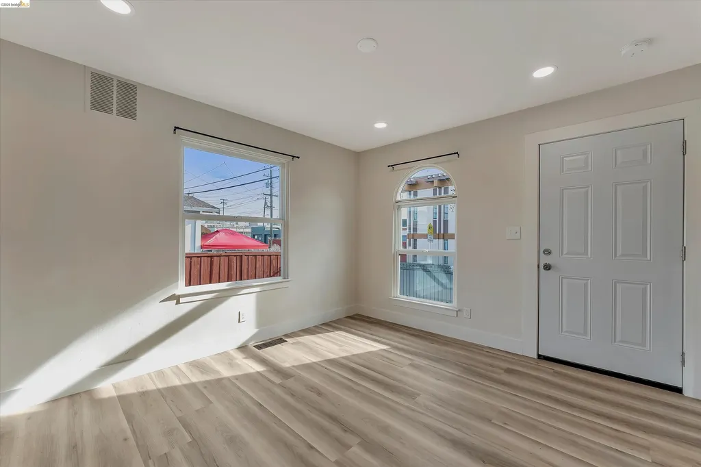 2804 Adeline Street Oakland CA 94608