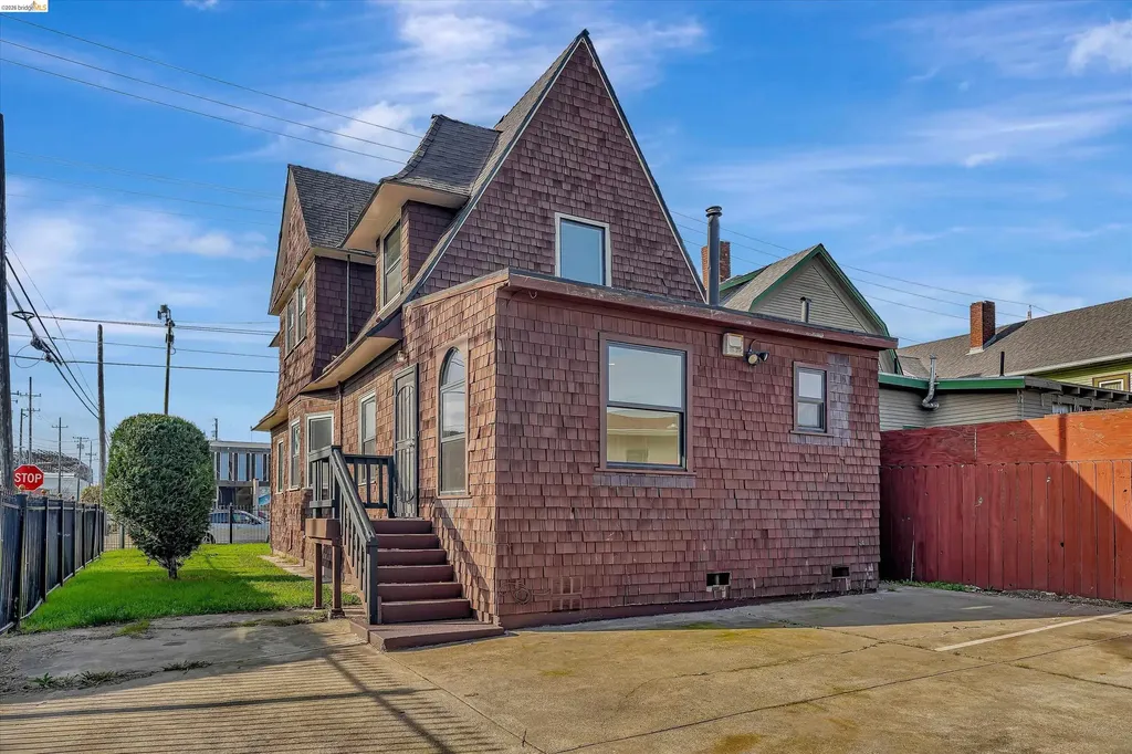 2804 Adeline Street Oakland CA 94608