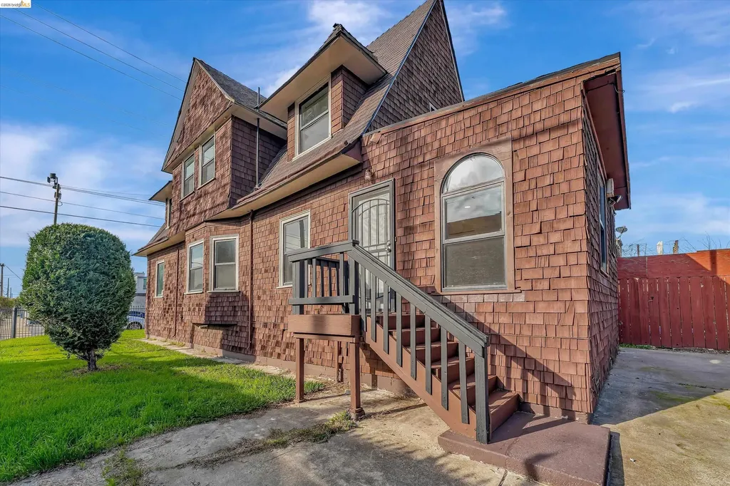 2804 Adeline Street Oakland CA 94608