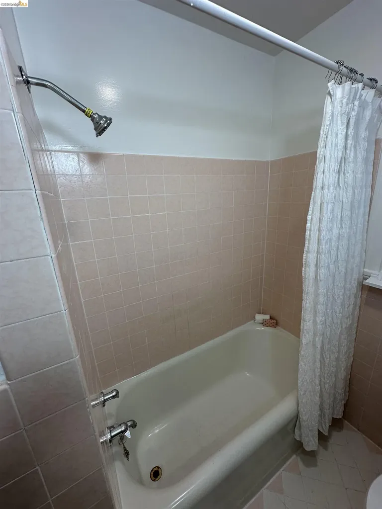 2426 West Street Berkeley CA 94702