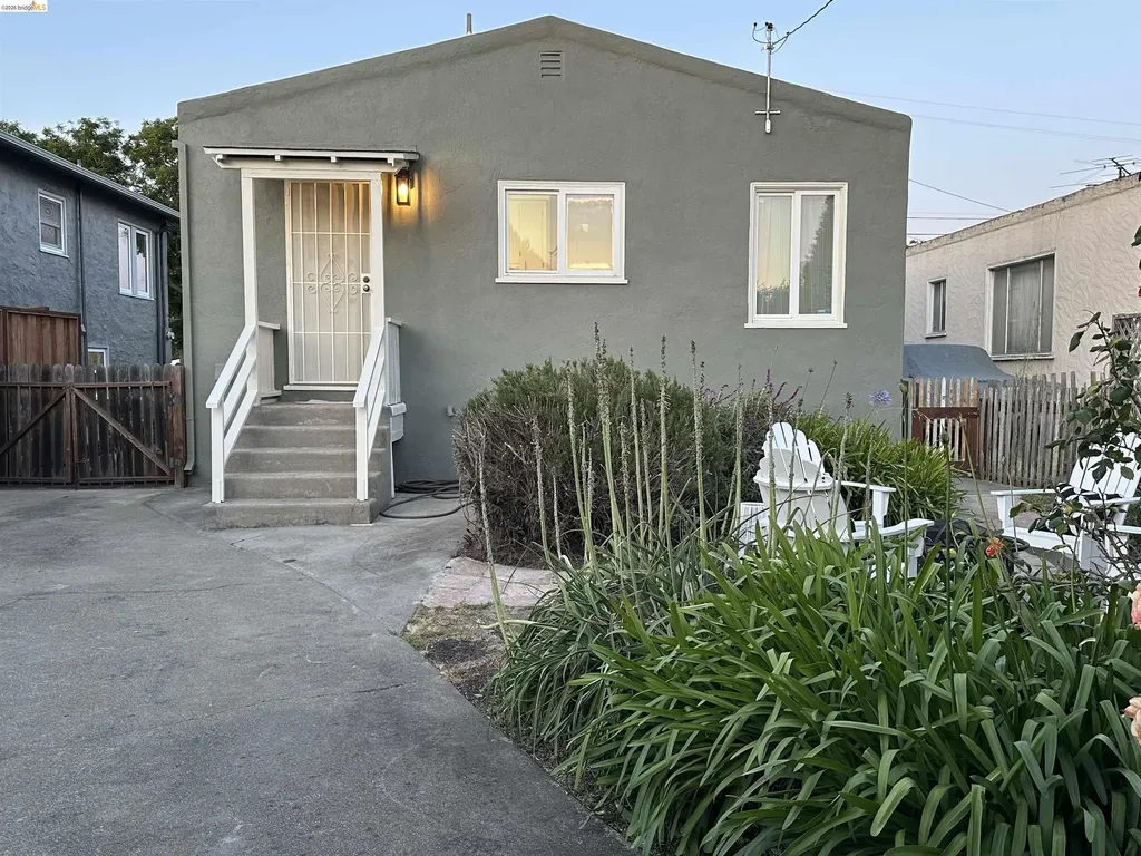 2426 West Street Berkeley CA 94702