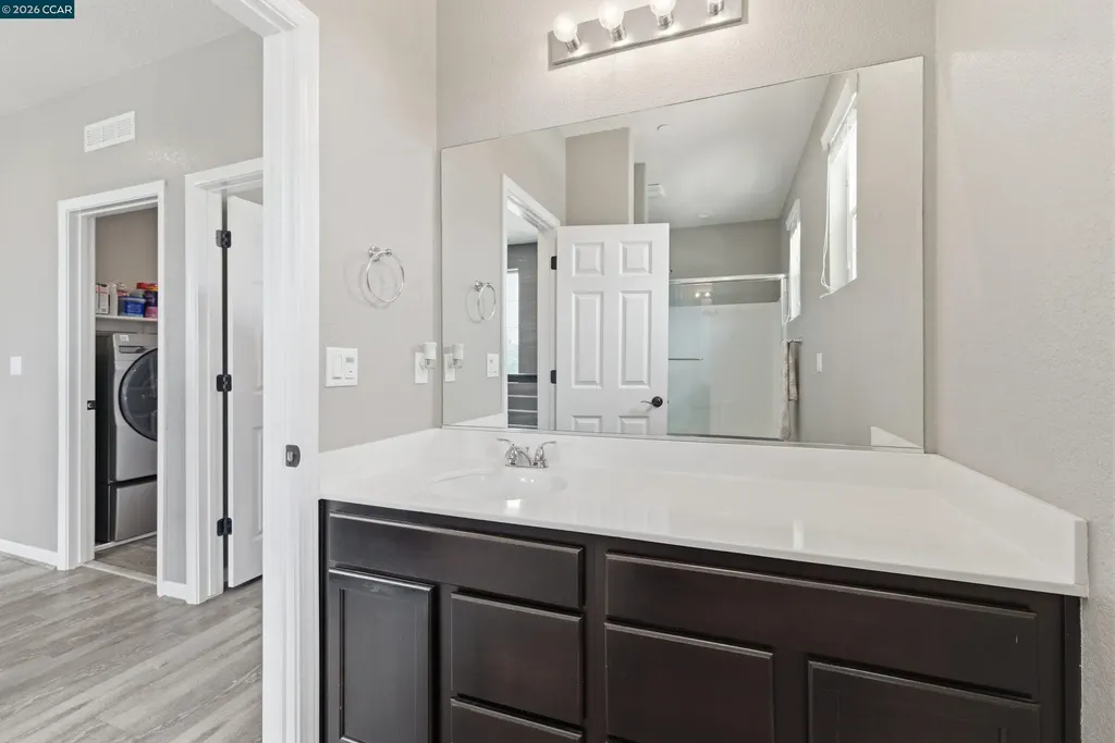 300 Coolcrest Drive Oakley CA 94561