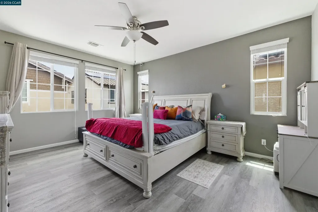 300 Coolcrest Drive Oakley CA 94561