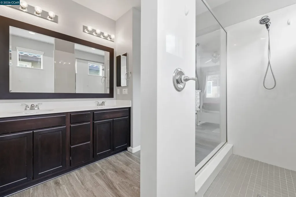 300 Coolcrest Drive Oakley CA 94561