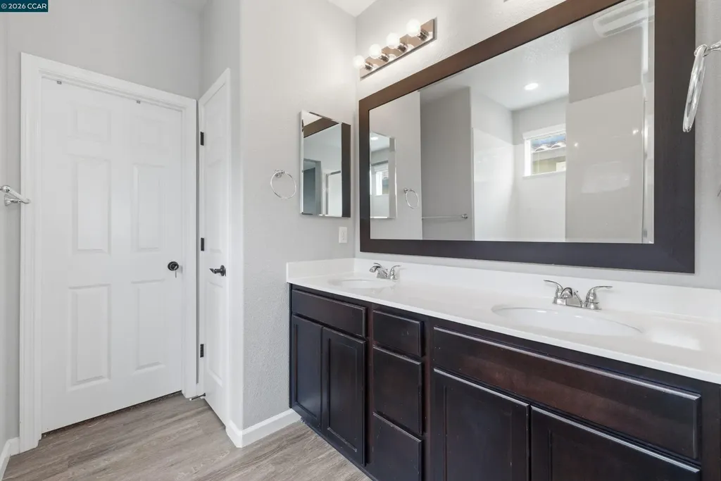300 Coolcrest Drive Oakley CA 94561