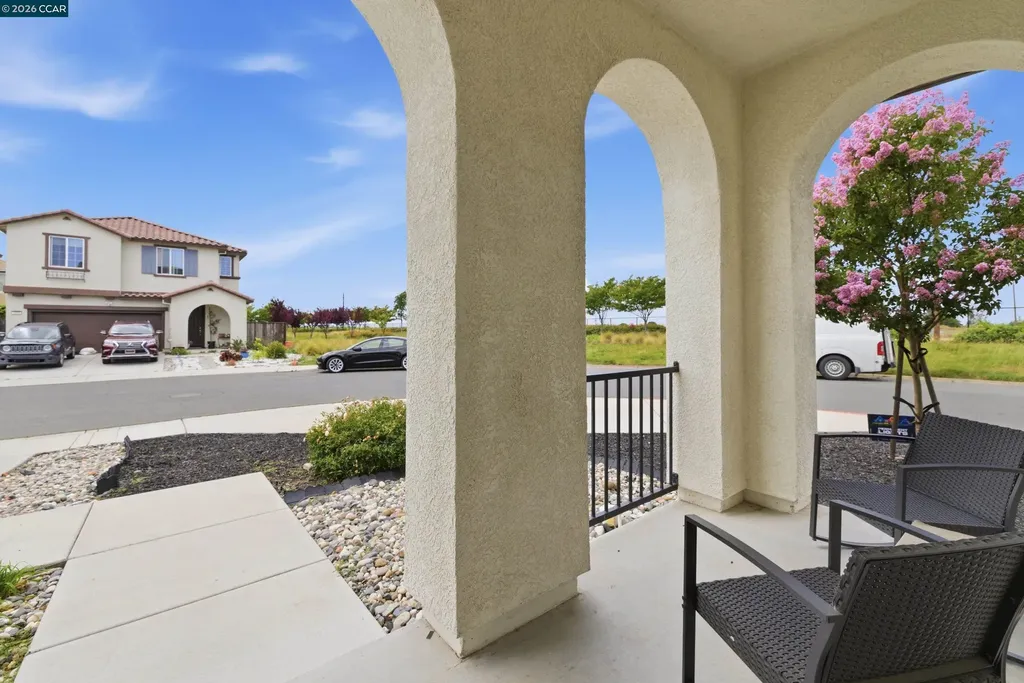 300 Coolcrest Drive Oakley CA 94561