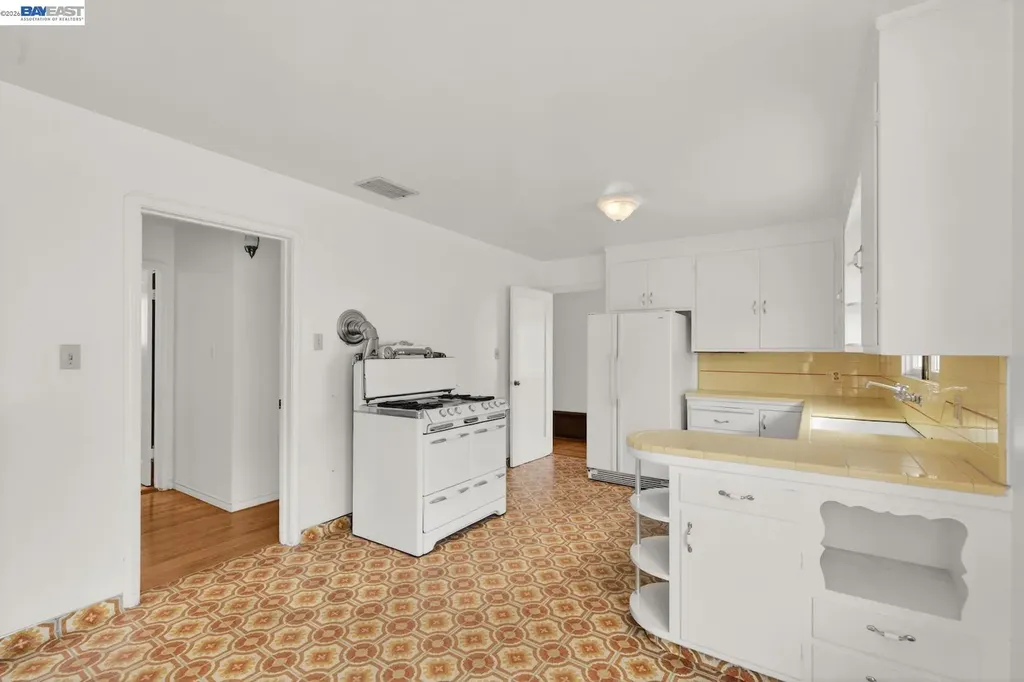 519 Maud Avenue San Leandro CA 94577