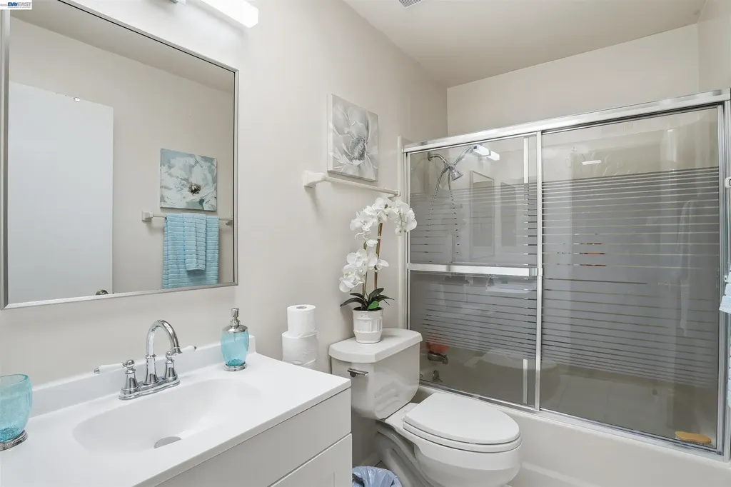 36719 Port Tidewood Street Newark CA 94560