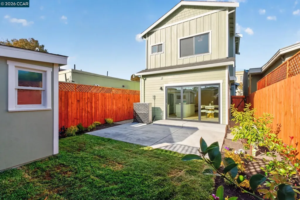 906 Adams Albany CA 94706