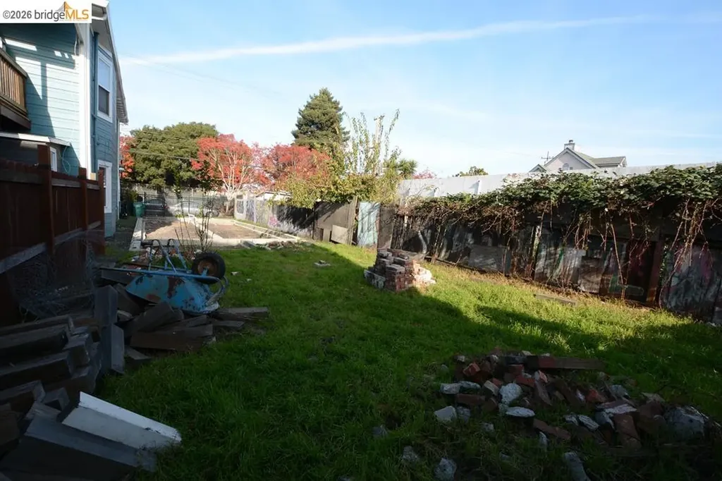 -0- 8th Street Oakland CA 94607