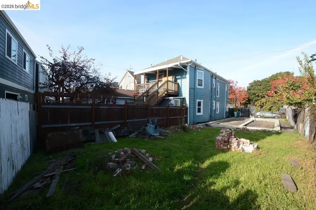 -0- 8th Street Oakland CA 94607