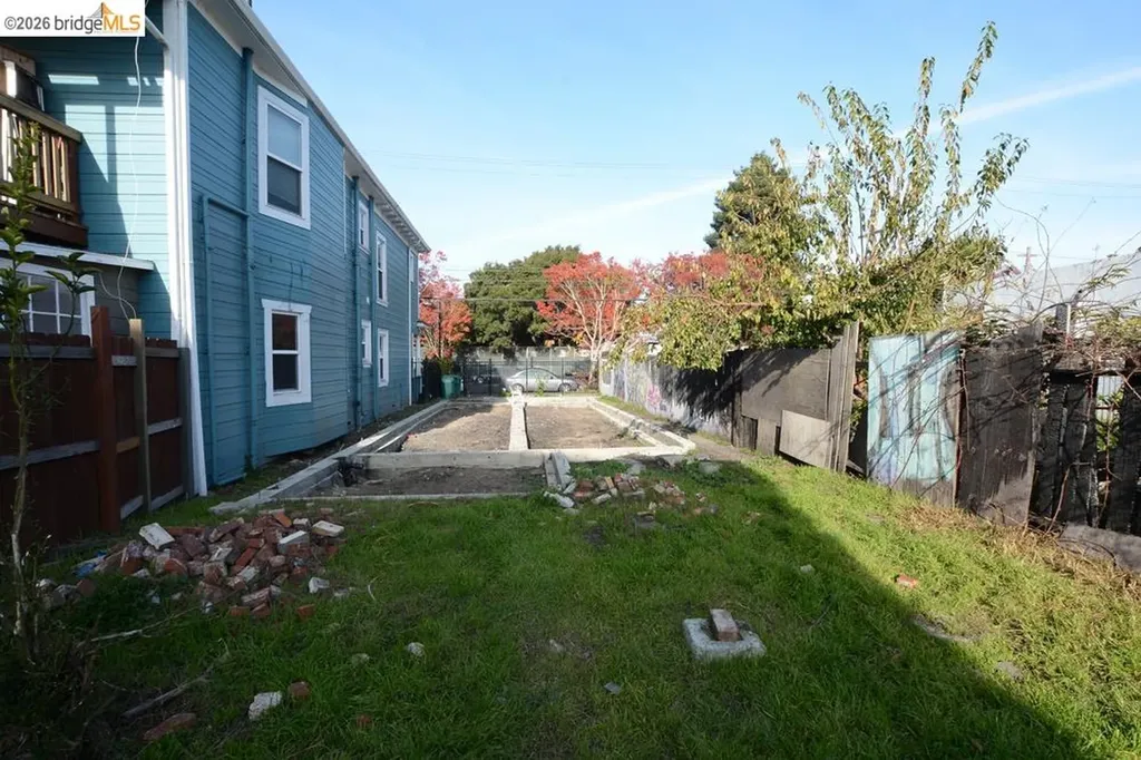-0- 8th Street Oakland CA 94607