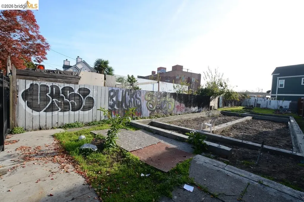 -0- 8th Street Oakland CA 94607