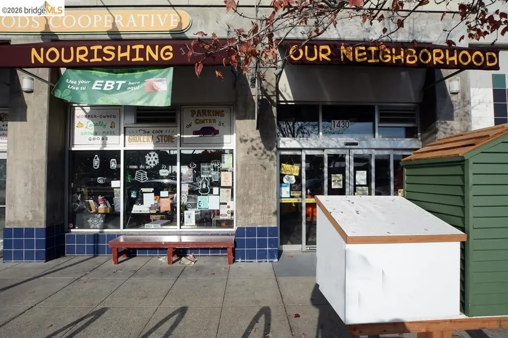 -0- 8th Street Oakland CA 94607