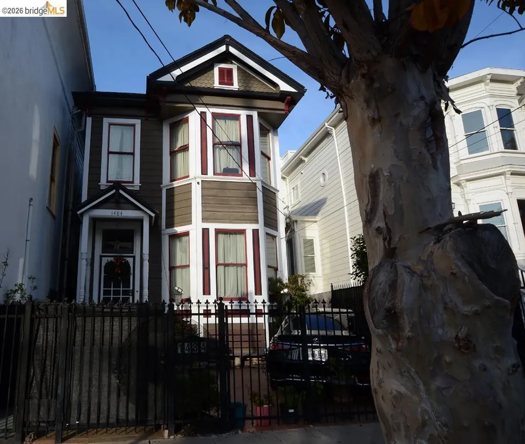 -0- 8th Street Oakland CA 94607