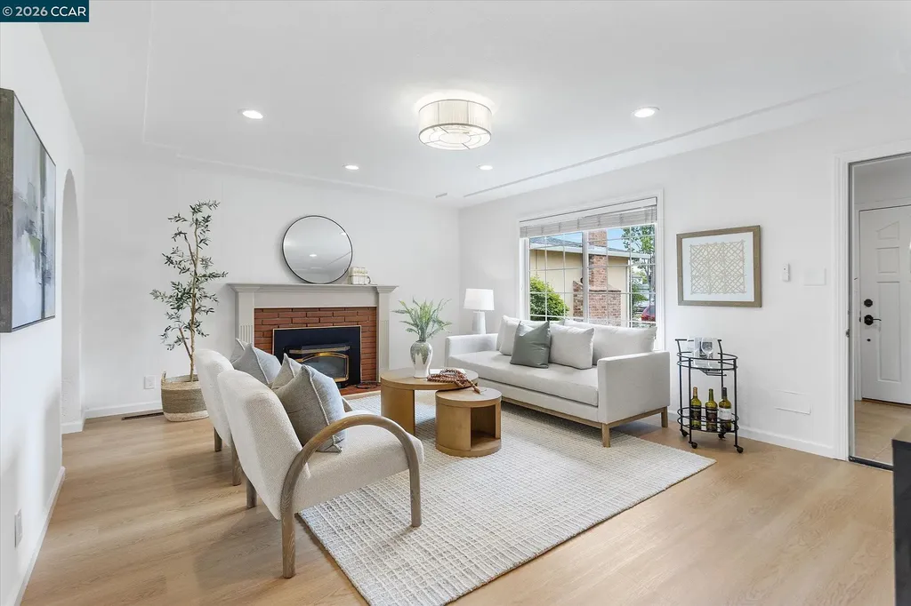 24951 Townsend Avenue Hayward CA 94544