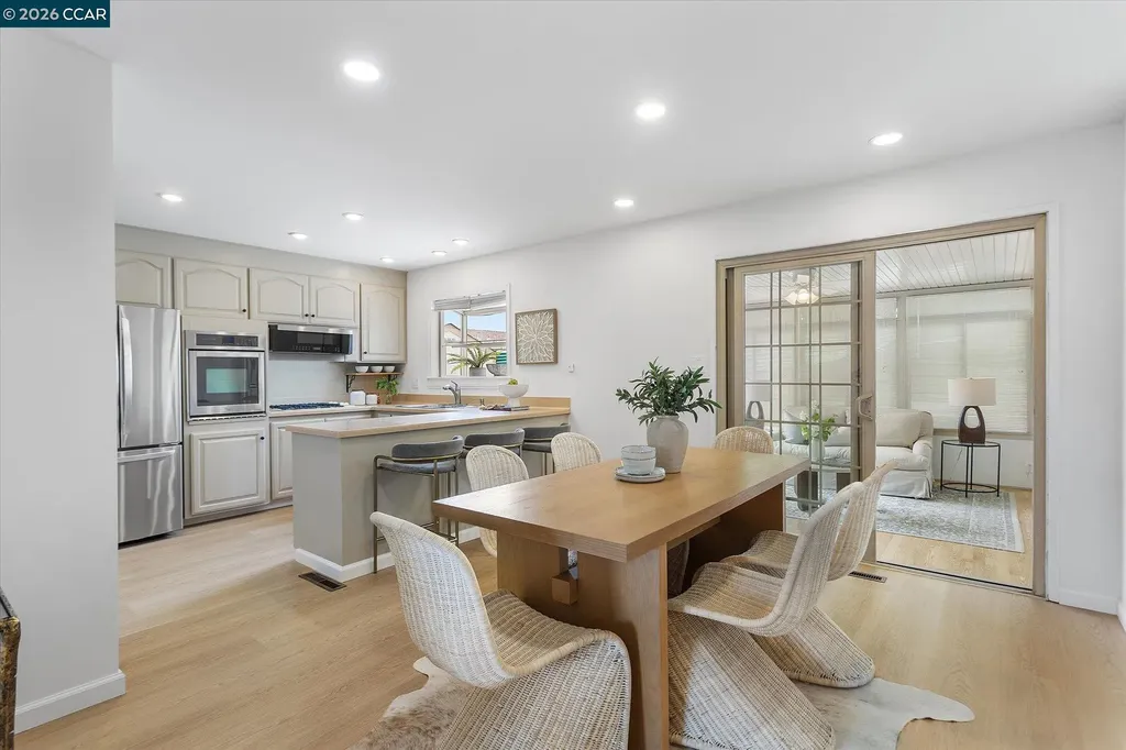 24951 Townsend Avenue Hayward CA 94544