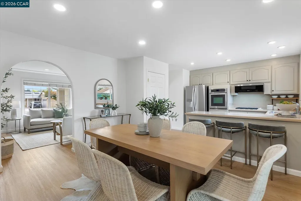 24951 Townsend Avenue Hayward CA 94544