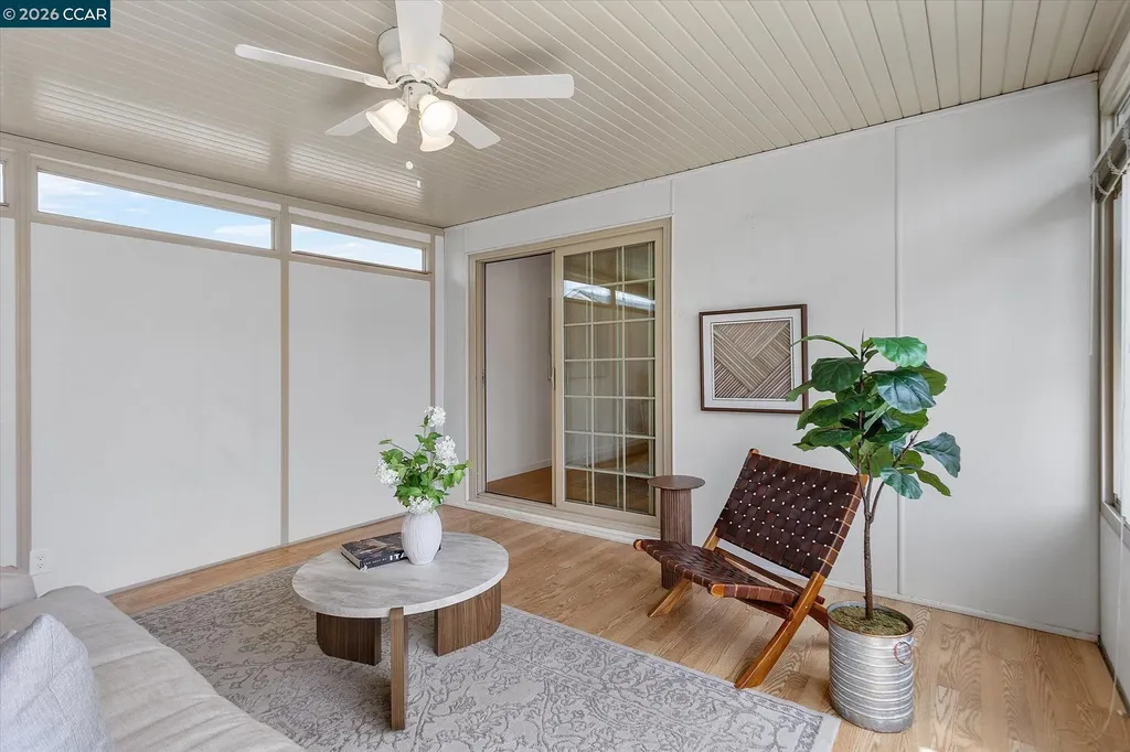 24951 Townsend Avenue Hayward CA 94544